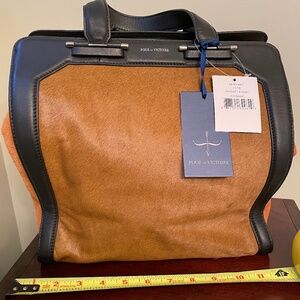 Pour La Victoire Servant Tote, NWT